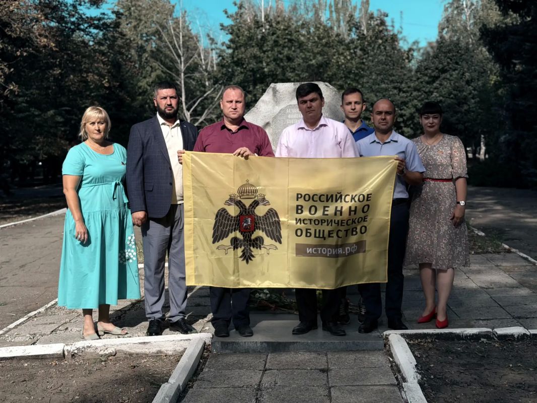 Есть даты, над которыми время не властно, и чем дальше в прошлое уходят годы, тем яснее становится их величие Есть даты, над которыми время не властно, и чем дальше в прошлое уходят годы, тем яснее становится их величие