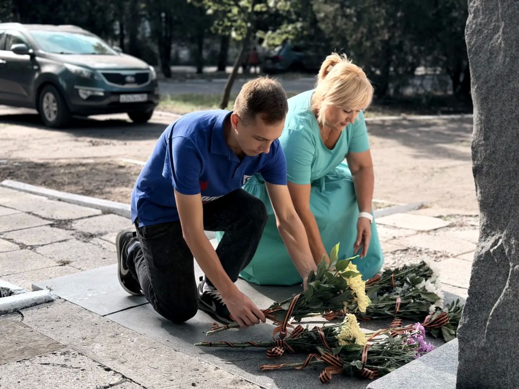 Есть даты, над которыми время не властно, и чем дальше в прошлое уходят годы, тем яснее становится их величие Есть даты, над которыми время не властно, и чем дальше в прошлое уходят годы, тем яснее становится их величие
