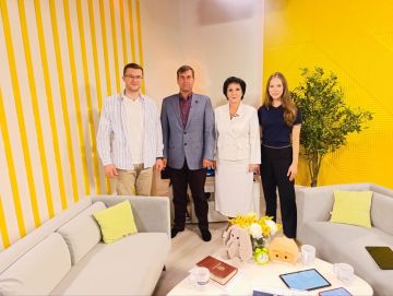 #НашиГости. Сегодня в нашей студии были: Кирилл Рыбаков - заместитель Председателя донецкого городского совета ДНР, участник Республиканской Премии «Гордость Донбасса» спецпроекта «За дело» Валентина Харлашка - председатель...