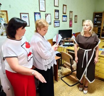 Наталья Бегуненко: В рамках проекта «УПРАВДОМ» руководитель Управы Петровского внутригородского района Администрации г.о. Донецк Наталья Ивановна Бегуненко провела встречу с сотрудниками Школы № 113 — среди участников...