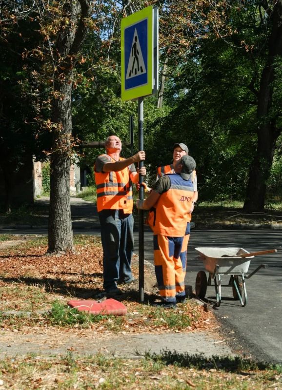 На бульваре имени Ивана Франко завершаются работы по обновлению дорожной инфраструктуры На бульваре имени Ивана Франко завершаются работы по обновлению дорожной инфраструктуры