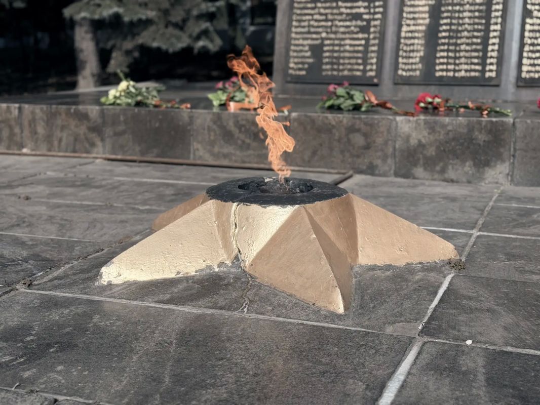 Есть даты, над которыми время не властно, и чем дальше в прошлое уходят годы, тем яснее становится их величие Есть даты, над которыми время не властно, и чем дальше в прошлое уходят годы, тем яснее становится их величие