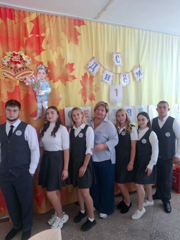 Продолжаем наше путешествие по школам округа! Продолжаем наше путешествие по школам округа!