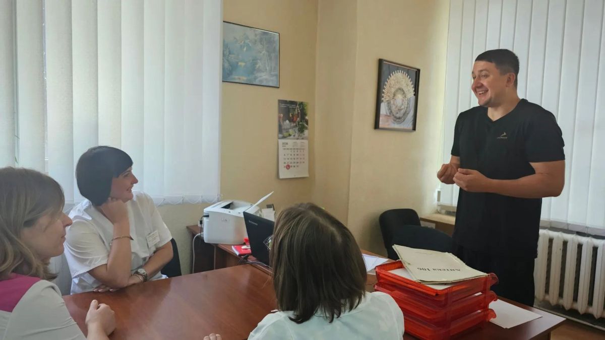 Встреча с коллективом Центральной аптеки: совместная работа на благо нашего округа! Встреча с коллективом Центральной аптеки: совместная работа на благо нашего округа!
