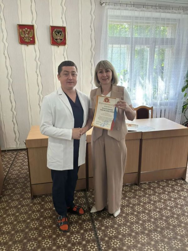 Завершен очередной визит представителей здравоохранения Самарской области в ЦГБ г. Снежное. И хотя подобные посты мы публикуем уже не впервые, каждый раз есть ощущение особой значимости момента — потому что за этими строками... Завершен очередной визит представителей здравоохранения Самарской области в ЦГБ г. Снежное. И хотя подобные посты мы публикуем уже не впервые, каждый раз есть ощущение особой значимости момента — потому что за этими строками...