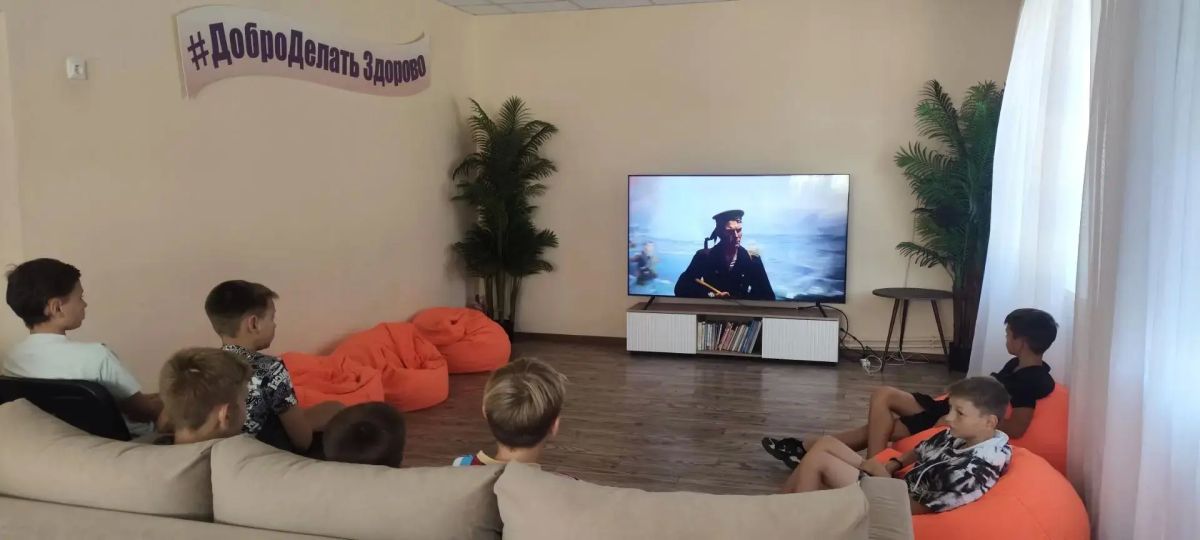 В Молодёжном отделе имени Марии Пироговой прошёл показ видеоролика в рамках Международной видеоэкскурсии «Код доступа: Дальневосточная Победа»! В Молодёжном отделе имени Марии Пироговой прошёл показ видеоролика в рамках Международной видеоэкскурсии «Код доступа: Дальневосточная Победа»!