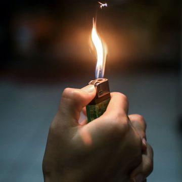 ПАРТИЗАНЫ В БЕЛЬГИИ.. В бельгийском городе Льеж радикальная группировка сожгла производственное помещение и антенну оборонной компании BATS