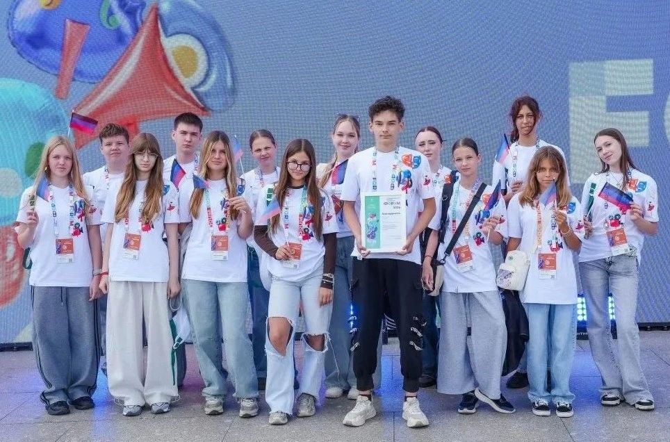 Талант из Златоустовского Центра народного творчества покорил Москву: Виктория Гусак представила ДНР на международном форуме Талант из Златоустовского Центра народного творчества покорил Москву: Виктория Гусак представила ДНР на международном форуме