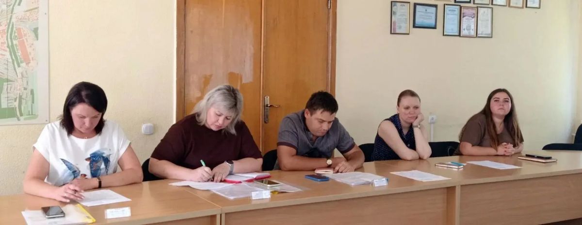 Наталья Бегуненко: В Управе Петровского внутригородского района Администрации г.о. Донецк прошло заседание комиссии по делам несовершеннолетних и защите их прав Наталья Бегуненко: В Управе Петровского внутригородского района Администрации г.о. Донецк прошло заседание комиссии по делам несовершеннолетних и защите их прав