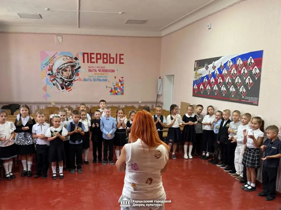 Сегодня в ГБОУ «СШ №2 г.о. Харцызск» прошло сказочное представление Сегодня в ГБОУ «СШ №2 г.о. Харцызск» прошло сказочное представление