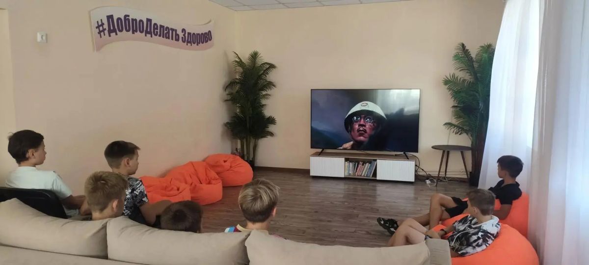 В Молодёжном отделе имени Марии Пироговой прошёл показ видеоролика в рамках Международной видеоэкскурсии «Код доступа: Дальневосточная Победа»! В Молодёжном отделе имени Марии Пироговой прошёл показ видеоролика в рамках Международной видеоэкскурсии «Код доступа: Дальневосточная Победа»!