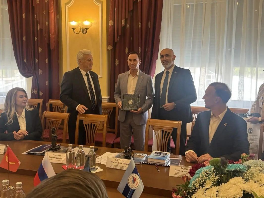 АДИ ДонНТУ подписал соглашение о стратегическом сотрудничестве с партнёрами из Серпухова АДИ ДонНТУ подписал соглашение о стратегическом сотрудничестве с партнёрами из Серпухова