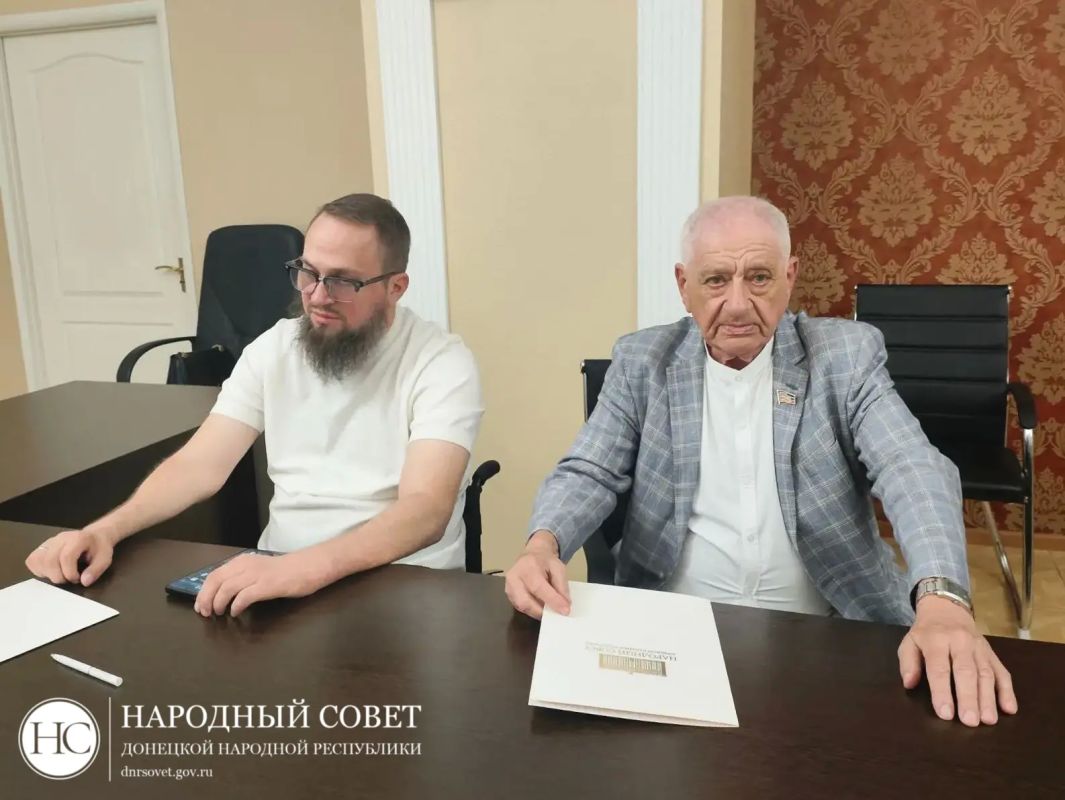 Депутаты обсудили поправки в Трудовой кодекс РФ, разработанные Брянской областной Думой, о судебной защите в сфере трудовых отношений Депутаты обсудили поправки в Трудовой кодекс РФ, разработанные Брянской областной Думой, о судебной защите в сфере трудовых отношений