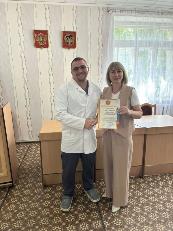 Завершен очередной визит представителей здравоохранения Самарской области в ЦГБ г. Снежное. И хотя подобные посты мы публикуем уже не впервые, каждый раз есть ощущение особой значимости момента — потому что за этими строками... Завершен очередной визит представителей здравоохранения Самарской области в ЦГБ г. Снежное. И хотя подобные посты мы публикуем уже не впервые, каждый раз есть ощущение особой значимости момента — потому что за этими строками...