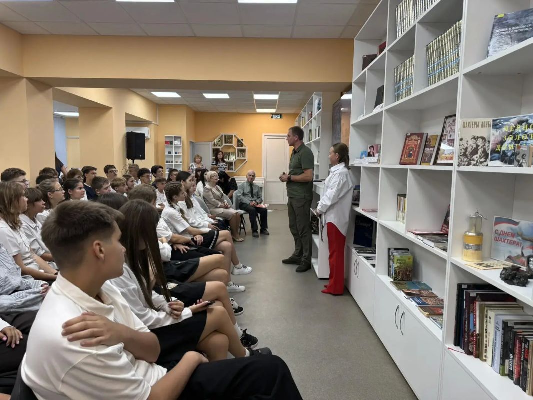 Александр Шатов: В Шахтерске провели памятные мероприятия ко Дню освобождения города Александр Шатов: В Шахтерске провели памятные мероприятия ко Дню освобождения города
