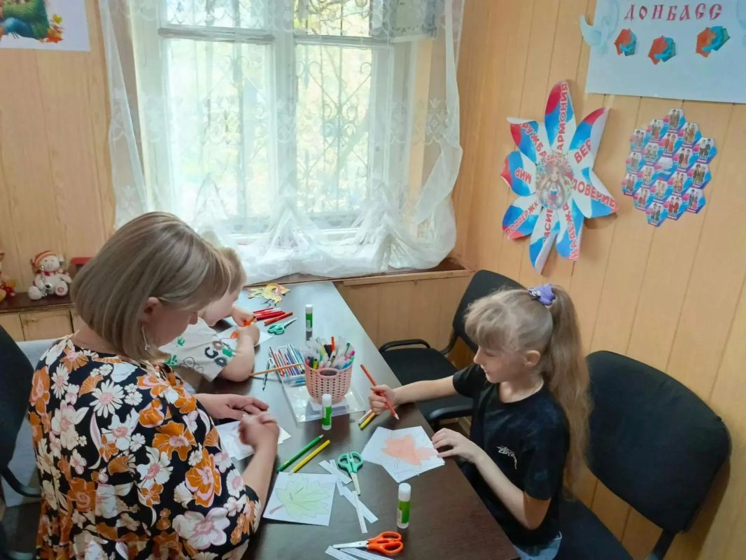 "Дерево Мира-листья обещанья"