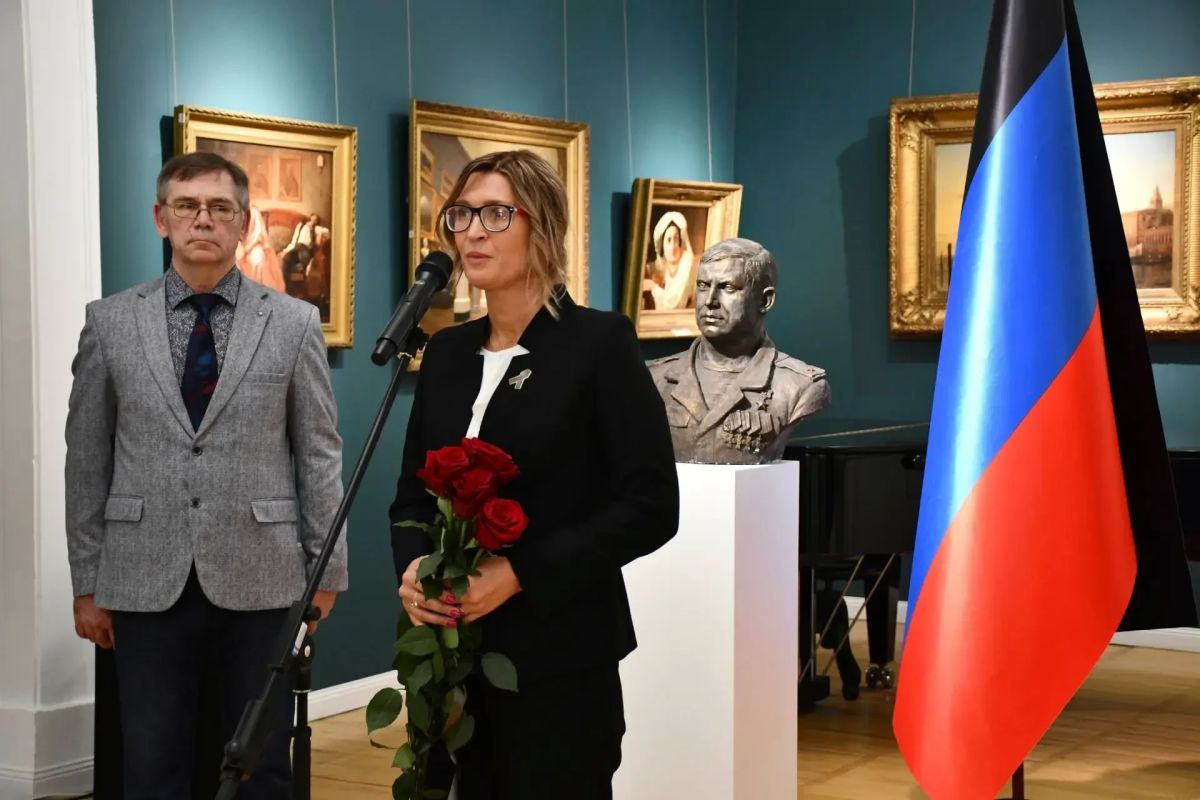 ПЕРВЫЙ НАВСЕГДА В ДРХМ ПОЧТИЛИ ПАМЯТЬ А.В. ЗАХАРЧЕНКО ПЕРВЫЙ НАВСЕГДА В ДРХМ ПОЧТИЛИ ПАМЯТЬ А.В. ЗАХАРЧЕНКО