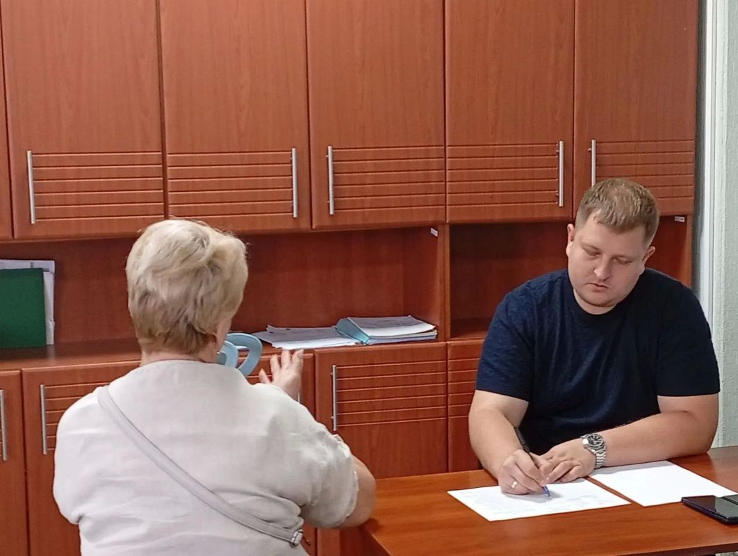 Николай Руппель: Сегодня личный прием в администрации Ясиноватой по моему поручению провел заместитель главы администрации округа Александр Сергеев Николай Руппель: Сегодня личный прием в администрации Ясиноватой по моему поручению провел заместитель главы администрации округа Александр Сергеев