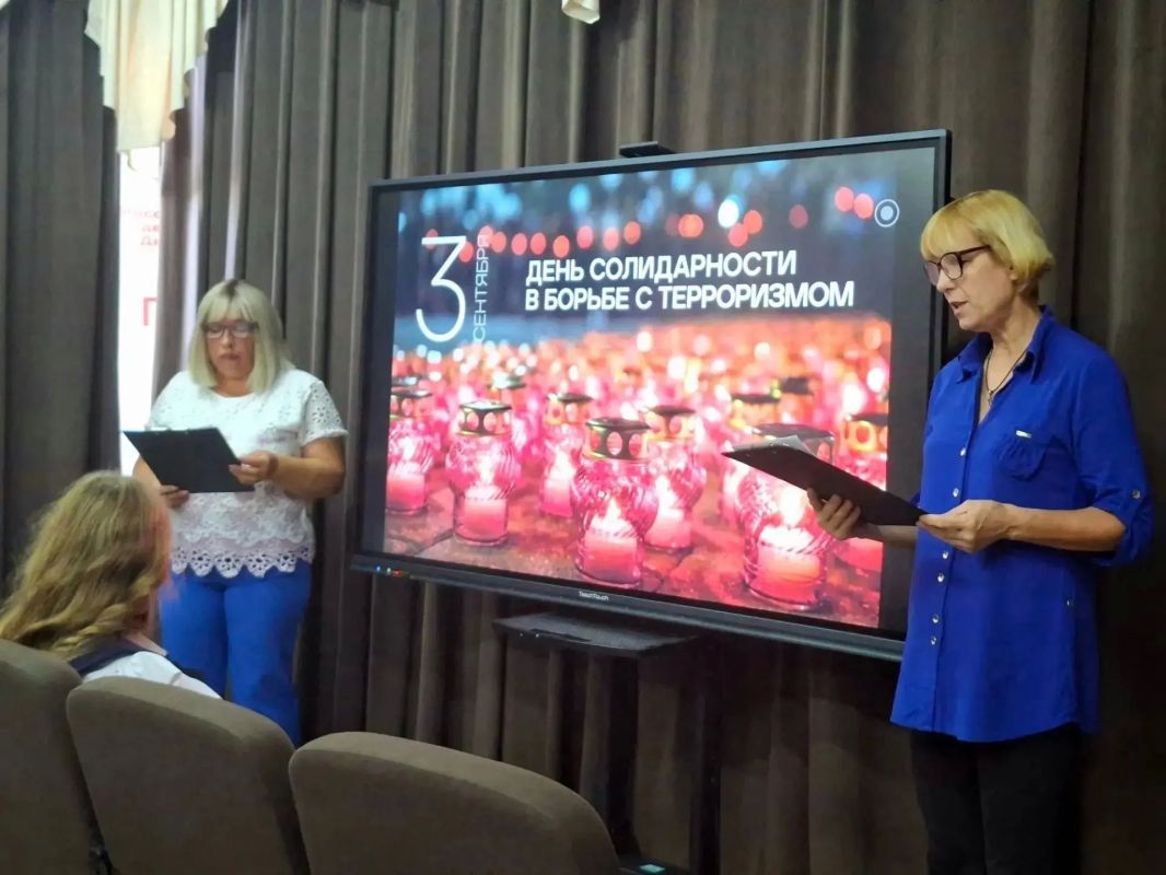 Мы помним. Мы едины.. Сегодня, 3 сентября, Мелекинская школа присоединилась ко Дню солидарности в борьбе с терроризмом. Эта дата навсегда останется в сердцах россиян как день траура по жертвам Беслана и суровое напоминание о... Мы помним. Мы едины.. Сегодня, 3 сентября, Мелекинская школа присоединилась ко Дню солидарности в борьбе с терроризмом. Эта дата навсегда останется в сердцах россиян как день траура по жертвам Беслана и суровое напоминание о...