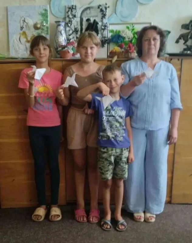 В п. Новолуганское состоялся мастер-класс к Дню окончания Второй мировой войны В п. Новолуганское состоялся мастер-класс к Дню окончания Второй мировой войны