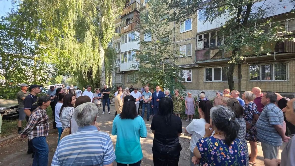 ГЛАВНЫЙ ИНЖЕНЕР ДОНЕЦКОГО ФИЛИАЛА "ДОНБАССТЕПЛОЭНЕРГО" ПРИНЯЛ УЧАСТИЕ В СХОДЕ С ГРАЖДАНАМИ В КИРОВСКОМ РАЙОНЕ ГЛАВНЫЙ ИНЖЕНЕР ДОНЕЦКОГО ФИЛИАЛА "ДОНБАССТЕПЛОЭНЕРГО" ПРИНЯЛ УЧАСТИЕ В СХОДЕ С ГРАЖДАНАМИ В КИРОВСКОМ РАЙОНЕ