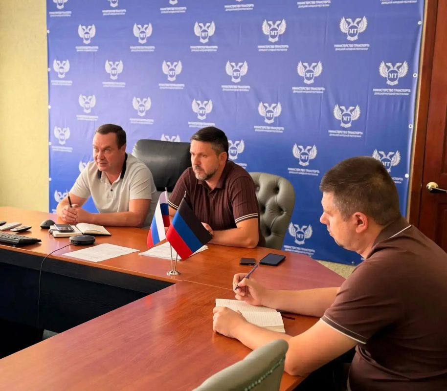 Начальник отдела торговли и бытового обслуживания Юлия Жаботинская и начальник управления жилищно-коммунального хозяйства и благоустройства администрации Ясиноватского муниципального округа Татьяна Коляденко приняли участие...