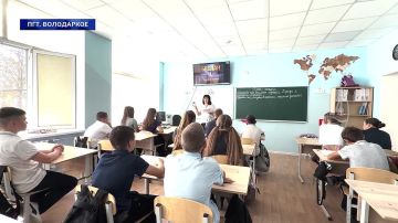 В Володарской школе №2 прошла лекция, приуроченная ко Дню солидарности в борьбе с терроризмом