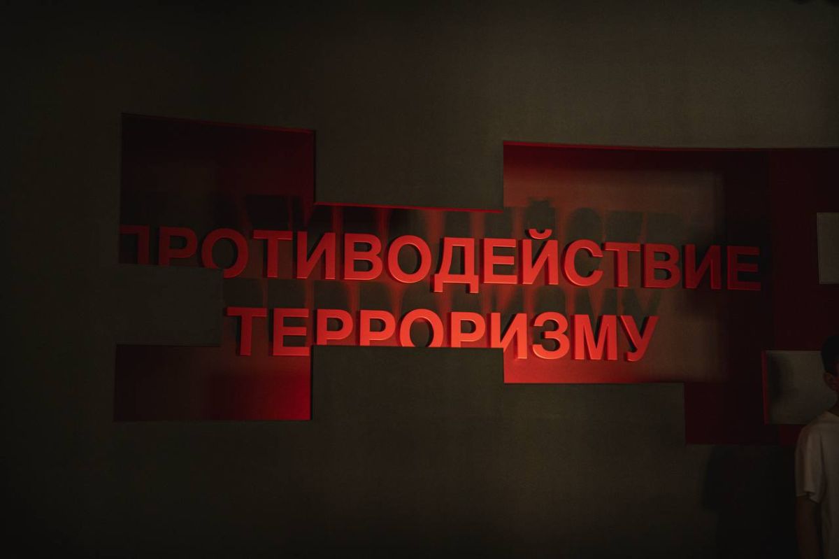 Беслан… Этот город отзывается болью в сердце каждого… Беслан… Этот город отзывается болью в сердце каждого…