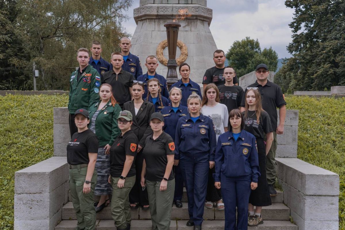 Беслан… Этот город отзывается болью в сердце каждого… Беслан… Этот город отзывается болью в сердце каждого…