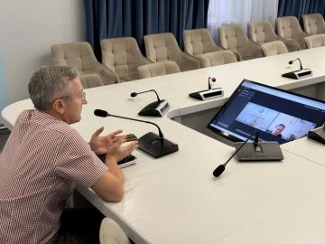 Липецкие специалисты поделились с коллегами из ДНР опытом применения ИИ в кадровой работе