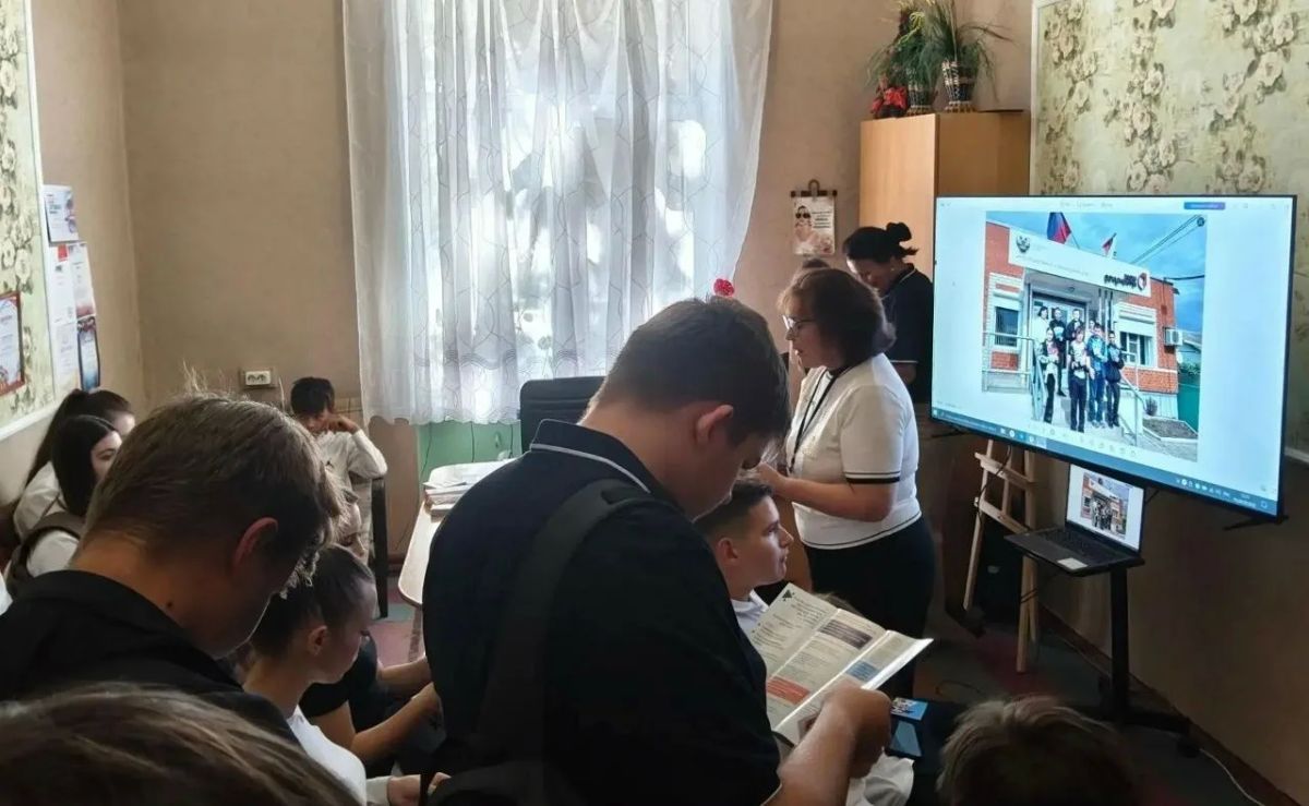 «Выбор профессии — выбор будущего»: профориентационная встреча для молодежи в Новом Свете «Выбор профессии — выбор будущего»: профориентационная встреча для молодежи в Новом Свете