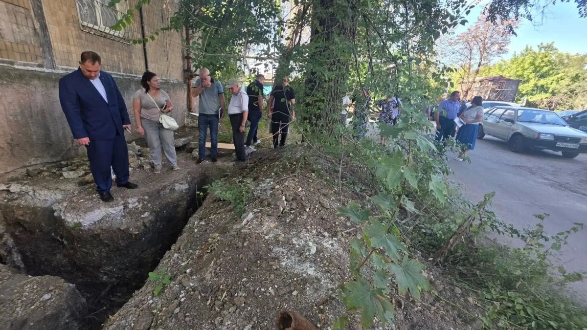 ГЛАВНЫЙ ИНЖЕНЕР ДОНЕЦКОГО ФИЛИАЛА "ДОНБАССТЕПЛОЭНЕРГО" ПРИНЯЛ УЧАСТИЕ В СХОДЕ С ГРАЖДАНАМИ В КИРОВСКОМ РАЙОНЕ ГЛАВНЫЙ ИНЖЕНЕР ДОНЕЦКОГО ФИЛИАЛА "ДОНБАССТЕПЛОЭНЕРГО" ПРИНЯЛ УЧАСТИЕ В СХОДЕ С ГРАЖДАНАМИ В КИРОВСКОМ РАЙОНЕ