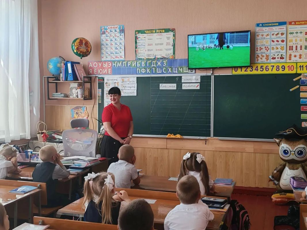 Увлекательное погружение в мир хвостатых друзей: депутаты Торезского городского совета провели урок доброты! Увлекательное погружение в мир хвостатых друзей: депутаты Торезского городского совета провели урок доброты!