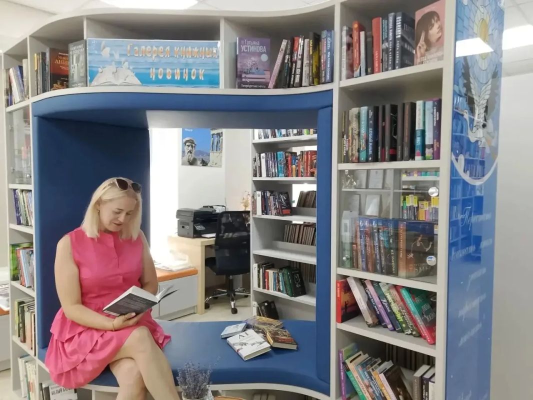Более 800 книжных новинок поступило в библиотеки Мангушского округа Более 800 книжных новинок поступило в библиотеки Мангушского округа
