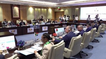 Игорь Краснов предложил сформировать в рамках Форума постоянно действующую рабочую группу Верховных судов стран БРИКС по вопросам искусственного интеллекта в правосудии, что позволит наладить регулярный обмен судебной...