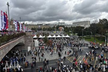 Особое для России время. Крестный ход с мощами Дмитрия Донского начался в Москве
