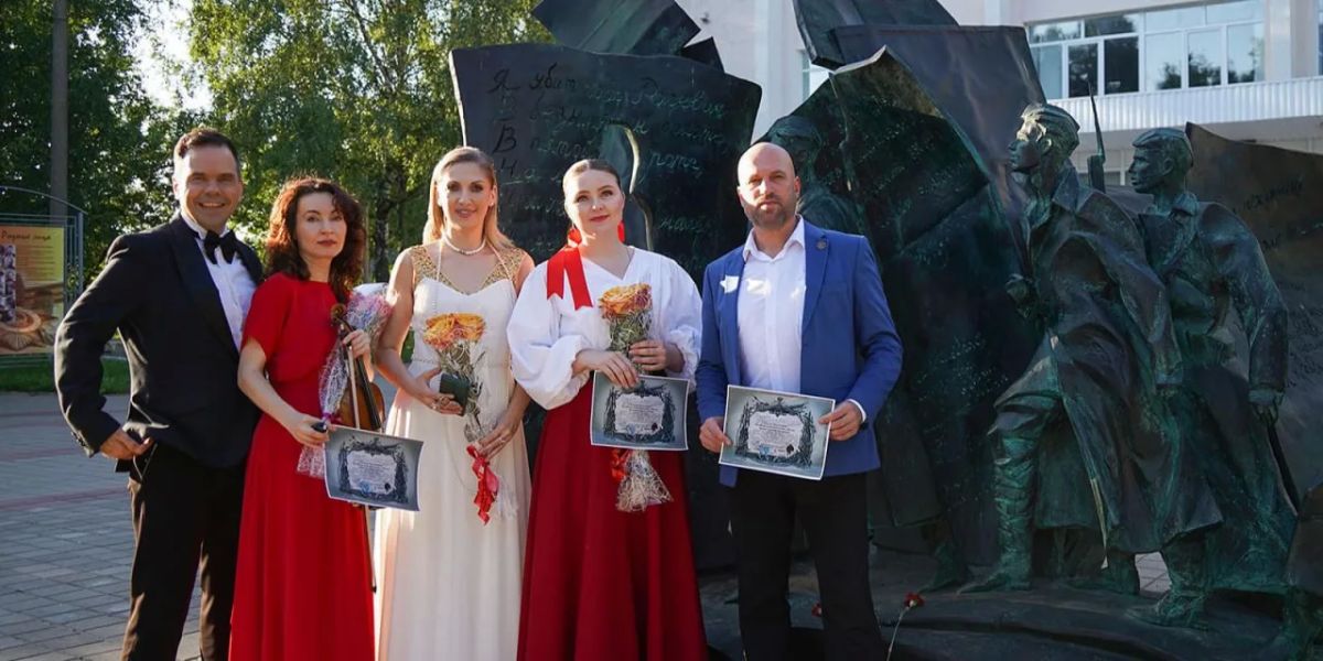 Культбригада Москонцерта провела более 50 выступлений для участников СВО за лето Культбригада Москонцерта провела более 50 выступлений для участников СВО за лето