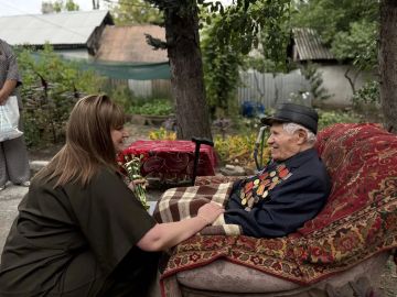 Сегодня навестила наших дорогих ветеранов — Николая Павловича Мельникова и Валентину Тимофеевну Базилевич-Болотову