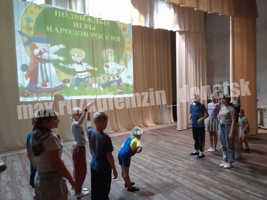 Алексей Кулемзин: В учреждениях культуры города прошли насыщенные и познавательные мероприятия, посвящённые Дню языков народов России Алексей Кулемзин: В учреждениях культуры города прошли насыщенные и познавательные мероприятия, посвящённые Дню языков народов России