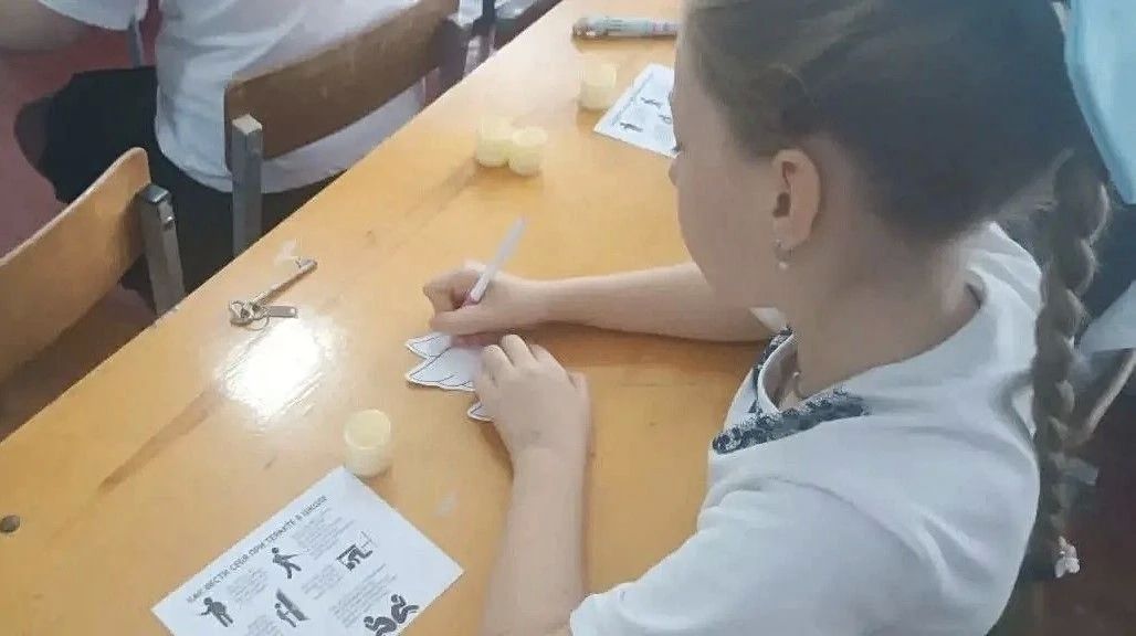 Сотрудники ГУФСИН России по ДНР провели беседы со школьниками ко Дню памяти жертв Беслана Сотрудники ГУФСИН России по ДНР провели беседы со школьниками ко Дню памяти жертв Беслана