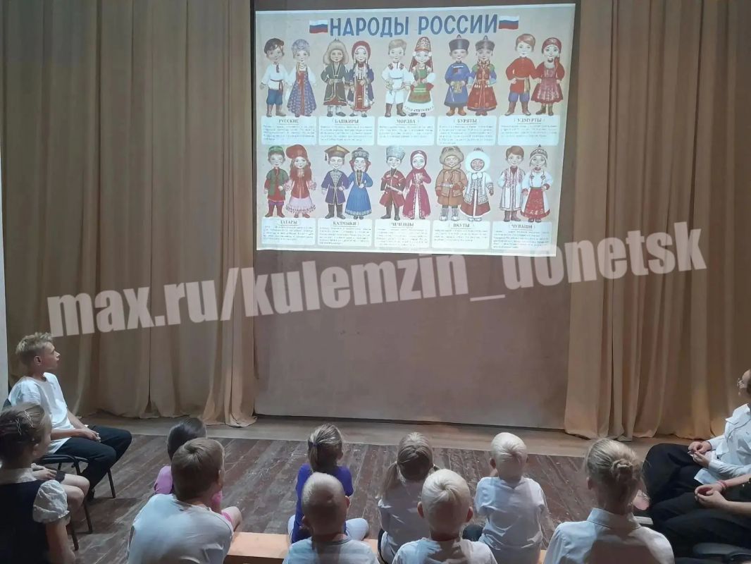 Алексей Кулемзин: В учреждениях культуры города прошли насыщенные и познавательные мероприятия, посвящённые Дню языков народов России Алексей Кулемзин: В учреждениях культуры города прошли насыщенные и познавательные мероприятия, посвящённые Дню языков народов России