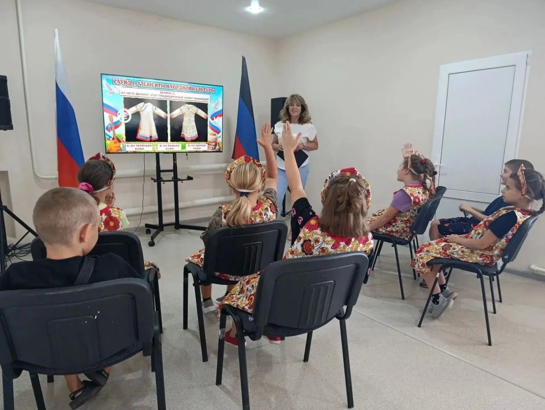 «Родной язык – неиссякаемый родник» — познавательная программа ко Дню языков народов России «Родной язык – неиссякаемый родник» — познавательная программа ко Дню языков народов России