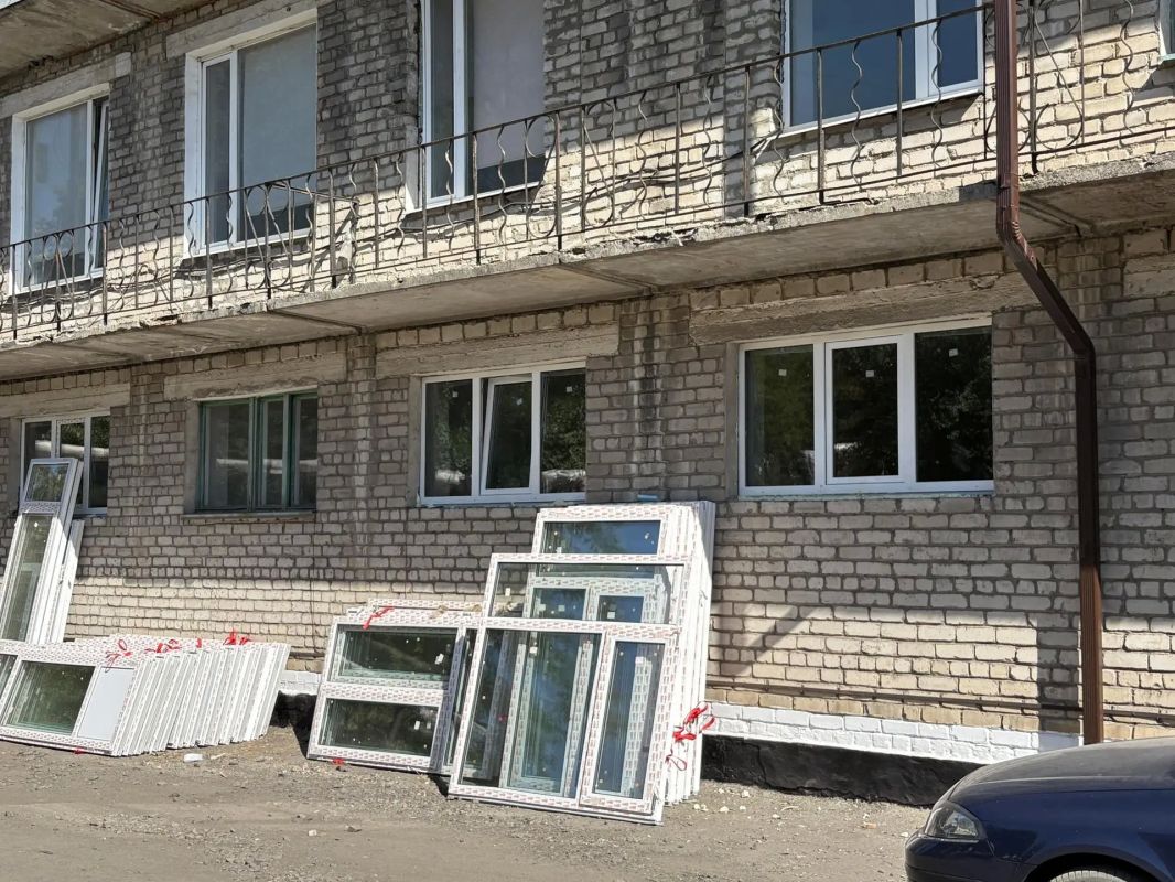 Александр Шатов: Сахалинские специалисты поменяли окна в Центральной районной больнице Шахтерска Александр Шатов: Сахалинские специалисты поменяли окна в Центральной районной больнице Шахтерска