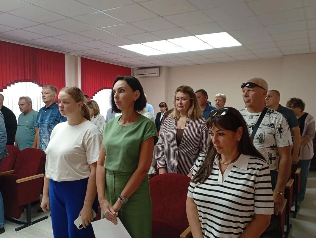 Николай Руппель: Провел очередное аппаратное совещание с начальниками отделов и управлений, руководителями ресурсоснабжающих, коммунальных предприятий, социальных служб округа Николай Руппель: Провел очередное аппаратное совещание с начальниками отделов и управлений, руководителями ресурсоснабжающих, коммунальных предприятий, социальных служб округа