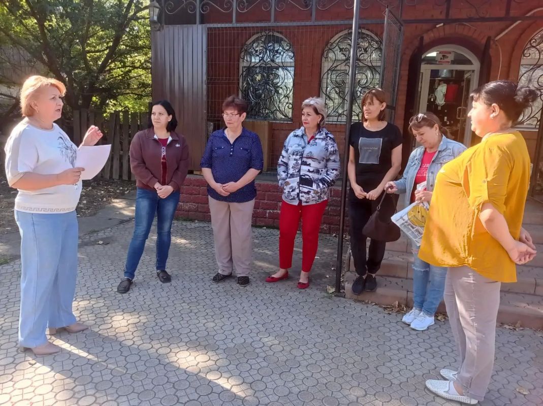 Начальник Благодатновского территориального отдела Инна Науменко провела важную встречу с жителями села Благодатное