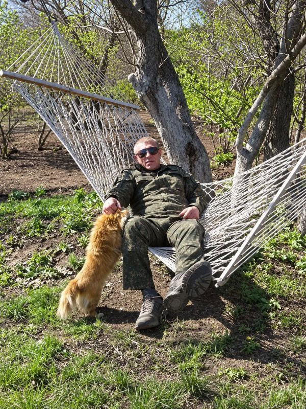 «Секс» жив и на пенсии: журналисты нашли того самого бойца с мемным позывным из ДНР «Секс» жив и на пенсии: журналисты нашли того самого бойца с мемным позывным из ДНР