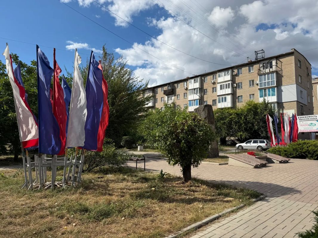 Сегодня, 7 сентября, в Кировском внутригородском районе, сотрудниками Управы Кировского внутригородского района Администрации городского округа Макеевка Донецкой Народной Республики, при участии индивидуального... Сегодня, 7 сентября, в Кировском внутригородском районе, сотрудниками Управы Кировского внутригородского района Администрации городского округа Макеевка Донецкой Народной Республики, при участии индивидуального...