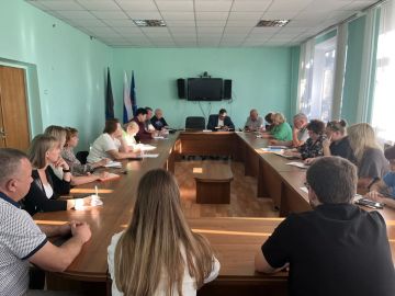 Василий Овчаров: Сегодня, 7 сентября 2026 года, состоялось аппаратное совещание с начальниками структурных подразделений Администрации Новоазовского муниципального округа, территориальных подразделений министерств и ведомств...