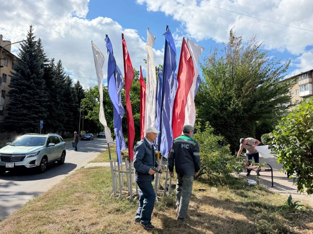 Сегодня, 7 сентября, в Кировском внутригородском районе, сотрудниками Управы Кировского внутригородского района Администрации городского округа Макеевка Донецкой Народной Республики, при участии индивидуального... Сегодня, 7 сентября, в Кировском внутригородском районе, сотрудниками Управы Кировского внутригородского района Администрации городского округа Макеевка Донецкой Народной Республики, при участии индивидуального...