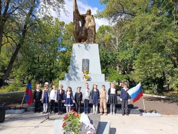 В учреждениях культуры Снежного прошли памятные мероприятия ко Дню освобождения Донбасса